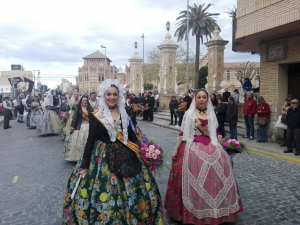 Ofrenda de flores de la Junta Local Fallera de Sueca