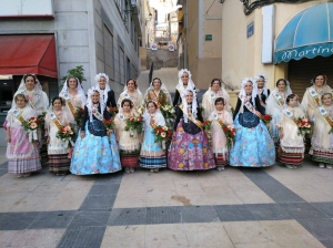 Ofrenda de flores a la Virgen del Remei en Monóvar