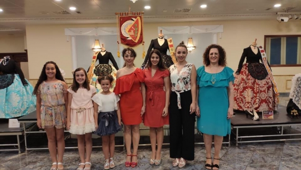 Presentación de la indumentaria de las FF.MM. Elda y sus DD.H. 2019