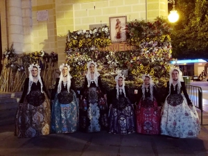 Ofrenda de Flores a la Virgen del Carmen.