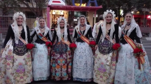 Ofrenda de flores en honor a la Virgen del Remedio