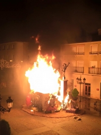Cremá monumentos falleros - Fiestas de Fallas 2015